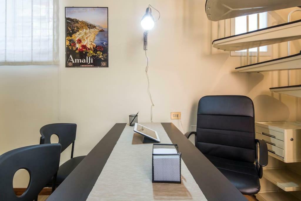 Bilocale In Centro Διαμέρισμα Σαλέρνο Εξωτερικό φωτογραφία